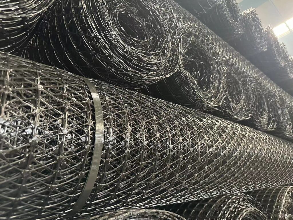 How Does Triaxial Geogrid Load Distribution Improve Ground Performance?